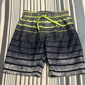 Youth Small Under Armour Swim Trunks 

Good used condition